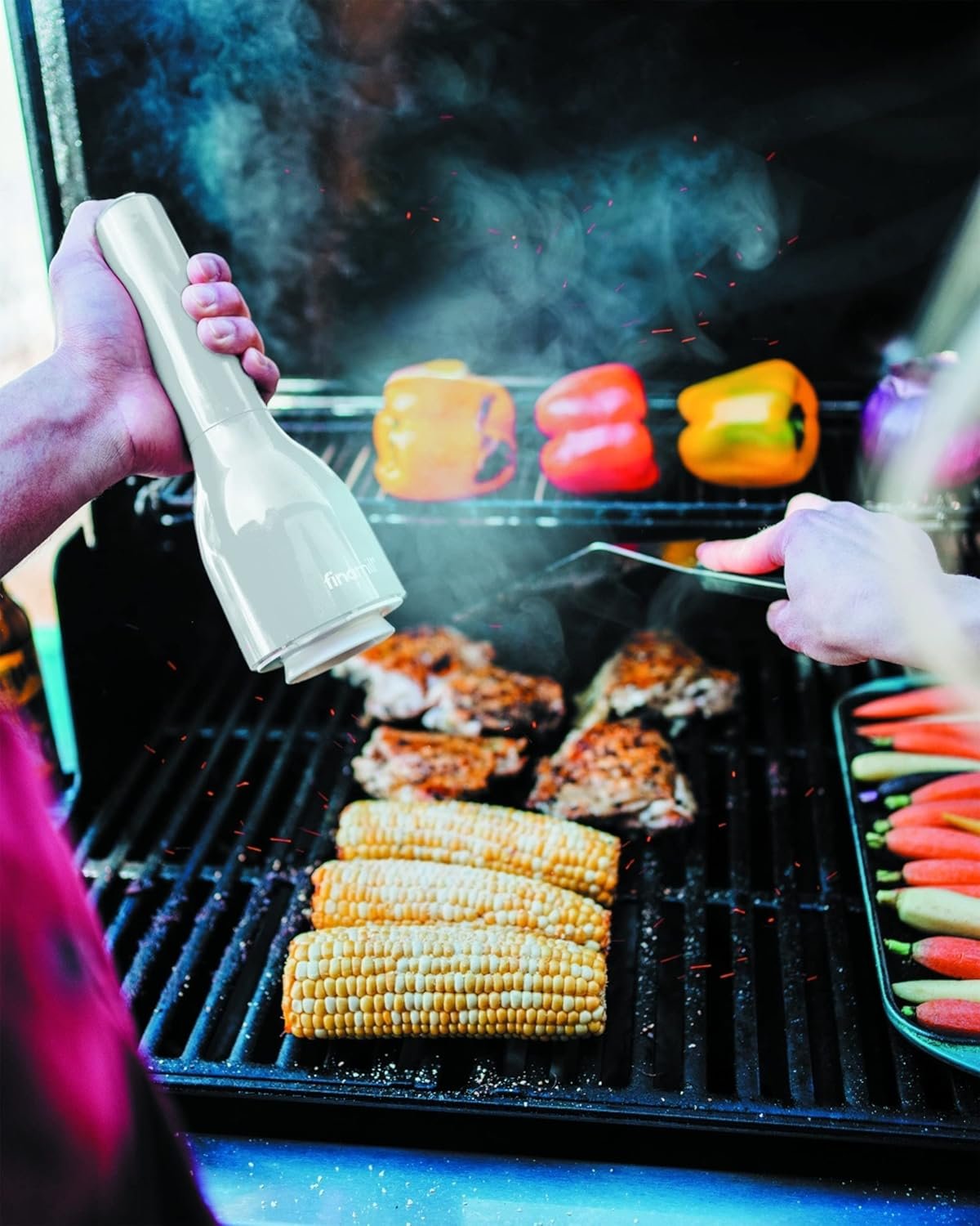 FinaMill's Award-Winning Battery Operated Salt and Pepper Grinder Set - Adjustable Coarseness, Ceramic Grinding Elements, LED Light, 2 Quick-Change ProPlus Pods - Perfect for Home Cooking & Gifting - Image 4