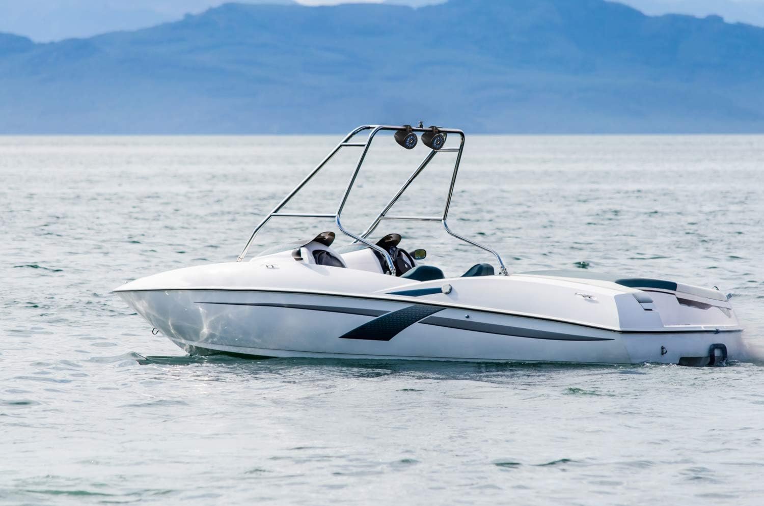 BOSS Audio Systems B40RGB ATV UTV Weatherproof Waketower Speaker System - Amplified, 4 Inch, Full Range, 2 Way, Bluetooth, RGB Led Illumination, IPX5 Rated Weatherproof, Sold in Pairs - Image 6