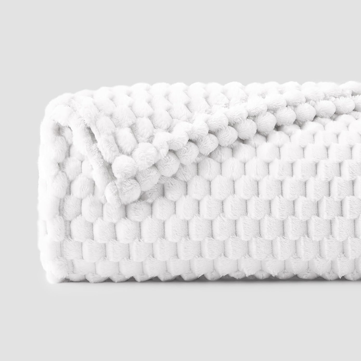 BEDELITE Fleece Blanket Twin Blanket for Bed Couch, 3D Jacquard Decorative White Throw Blanket, Soft and Cozy Warm Plush Fuzzy Blanket All Seasons Suitable, 60x80Inches - Image 2
