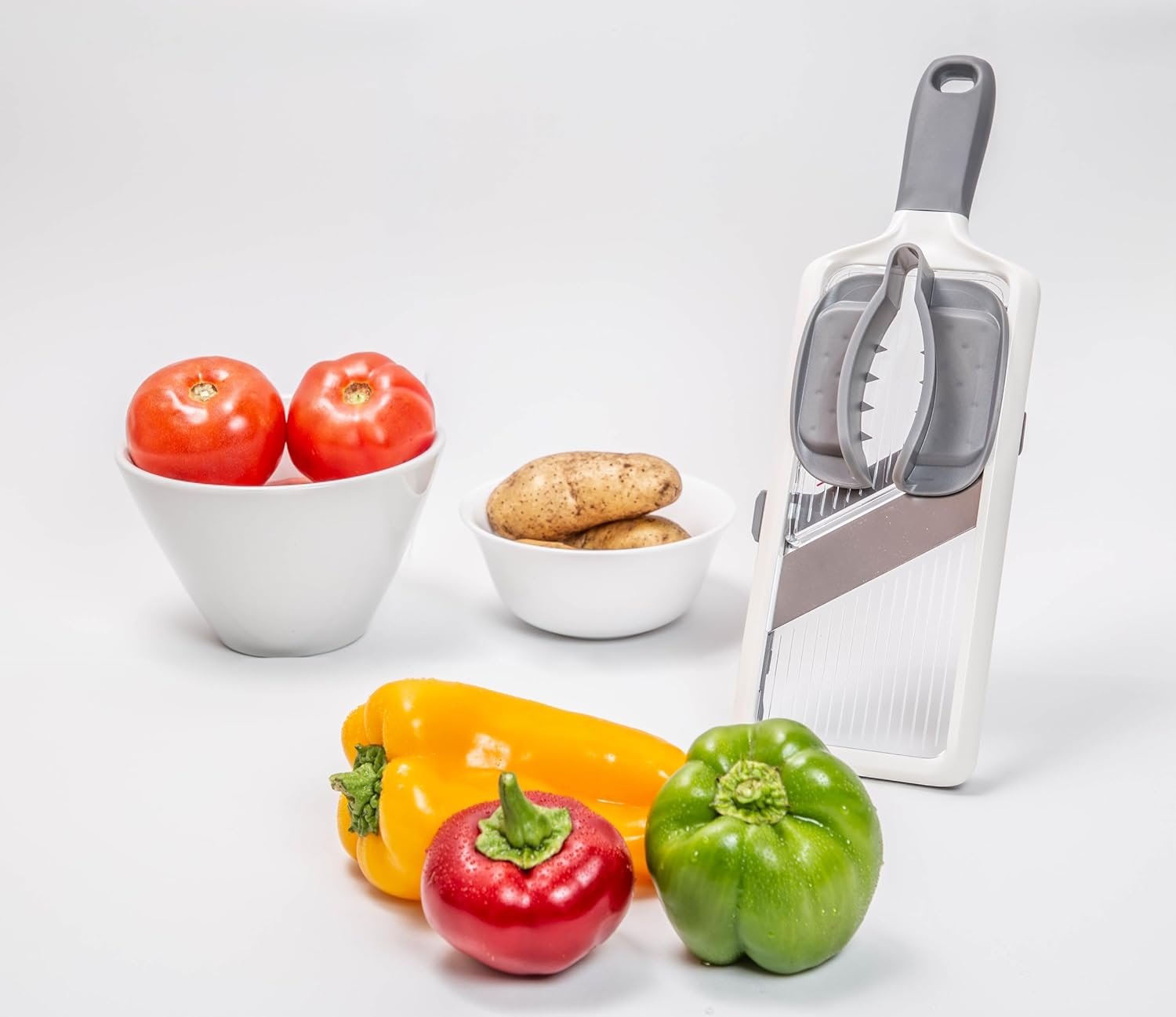 Multi Handheld Mandoline Slicer - Adjustable Stainless Steel Blades, Comfort Grip, Safety Features, Dishwasher Safe Easy to Clean Ideal for Fast and Precise Slicing of Fruits and Vegetables - Image 9