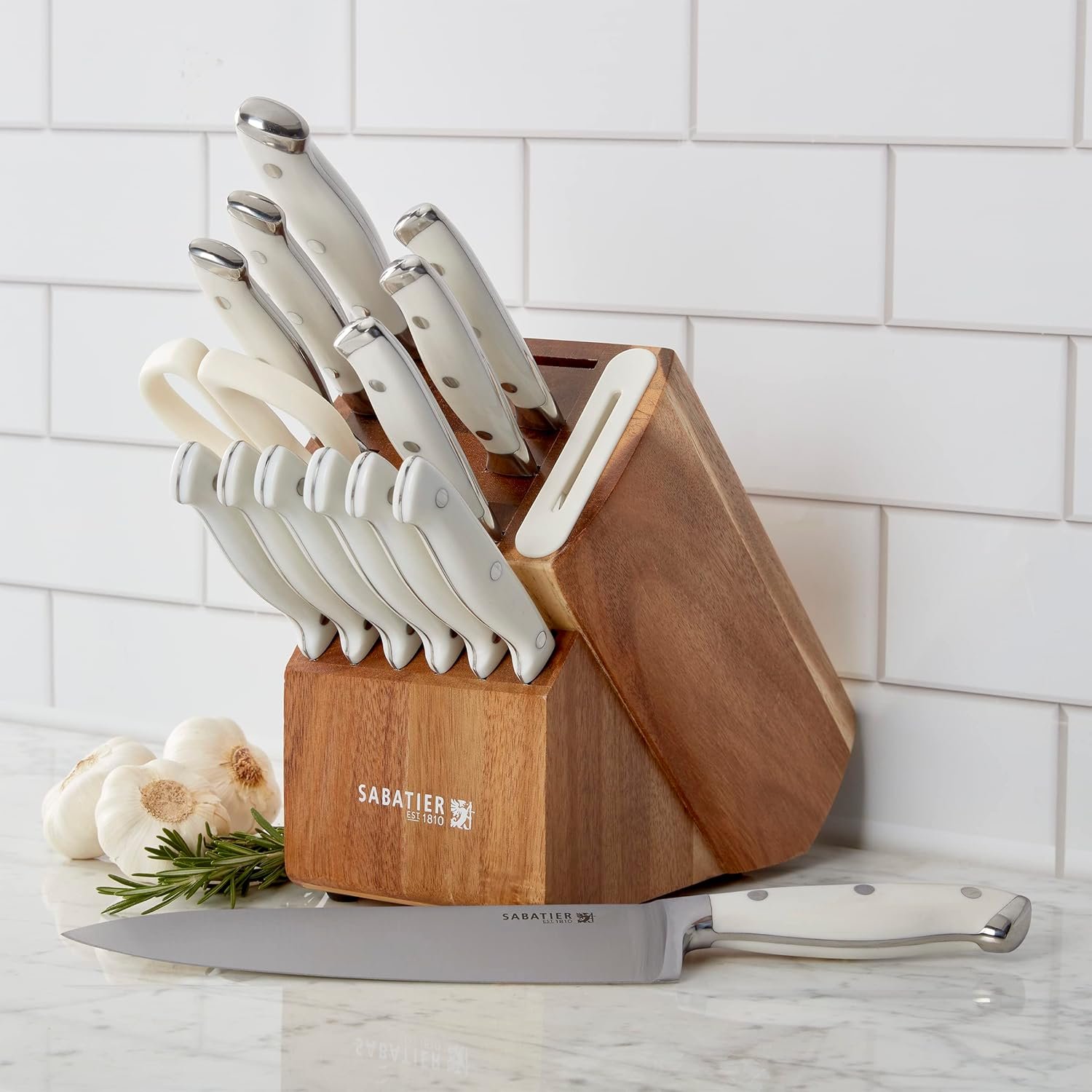 Sabatier 15-Piece Forged Triple Rivet Knife Block Set with Built-in Sharpener, High-Carbon Stainless Steel Kitchen Knives, Razor-Sharp Knife set with Acacia Block and Edgekeeper Technology, White - Image 6