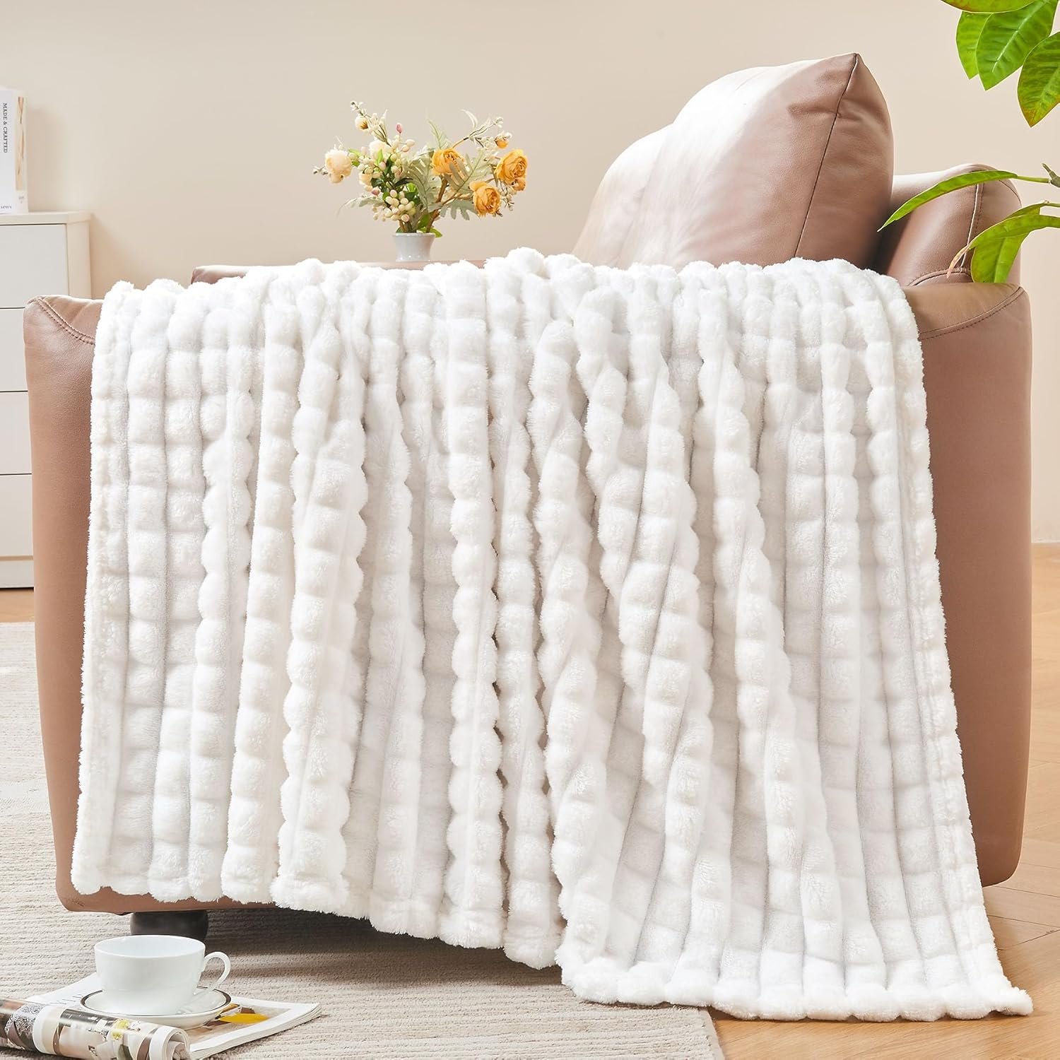 BEDELITE White Throw Blanket for Couch and Bed- Super Soft and Warm 3D Checkered Fluffy Fuzzy Fleece Blanket, Luxurious Plush Cozy Blanket for Room Decor Fall and Winter, 50x60 inches - Image 8