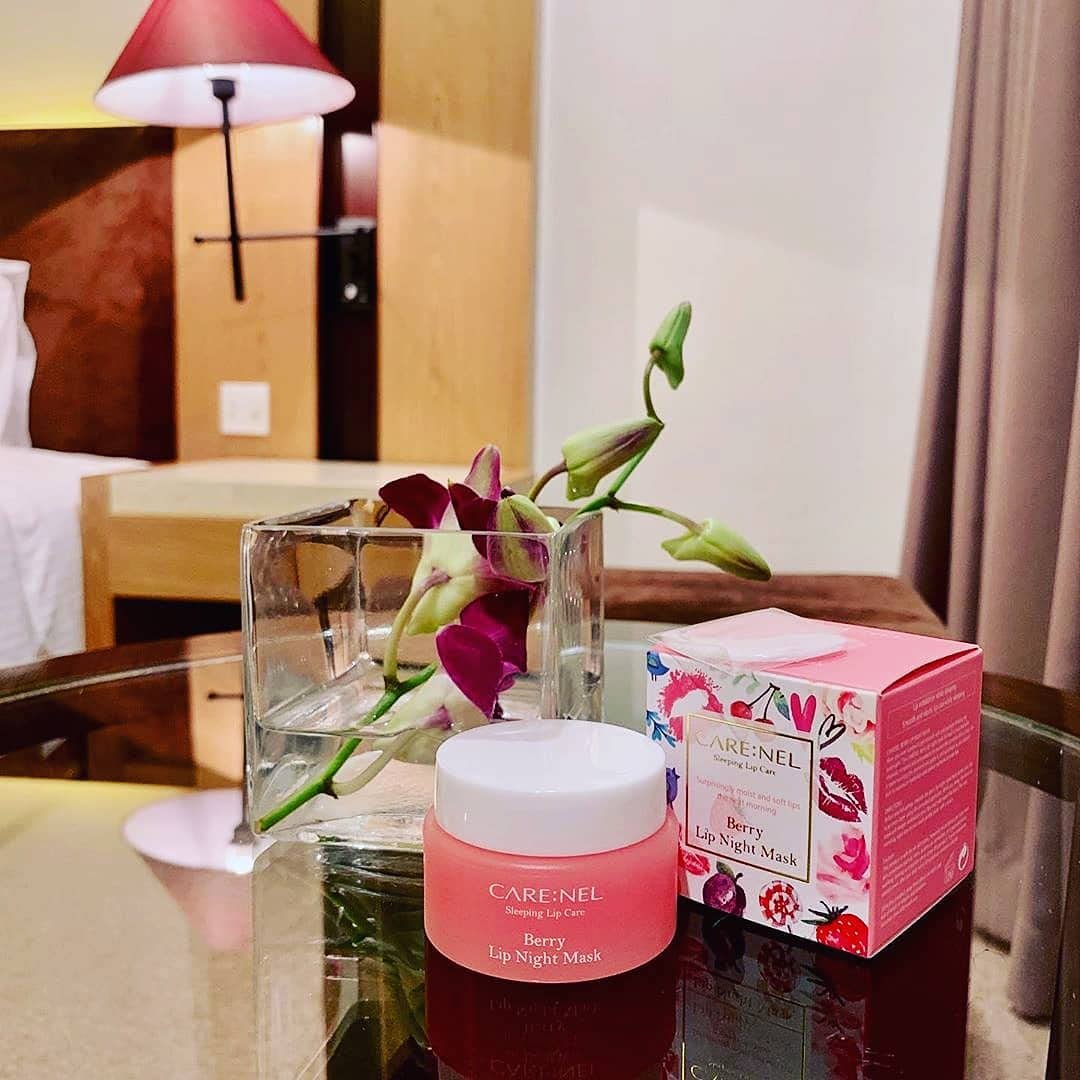 CARENEL Berry Lip Sleeping Mask 23g - Lip gloss and Moisturizers Long lasting Night Treatments Lip care balm Chapped cracked lips dry lips for girls, women and Men (Berry) - Image 6