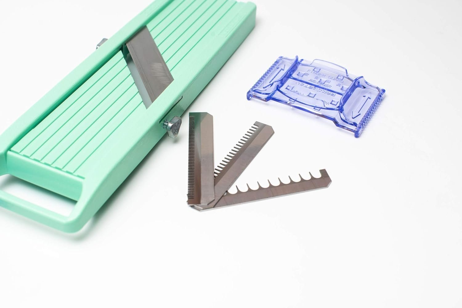 Benriner Japanese Vegetable Slicer, Old Version - Image 4