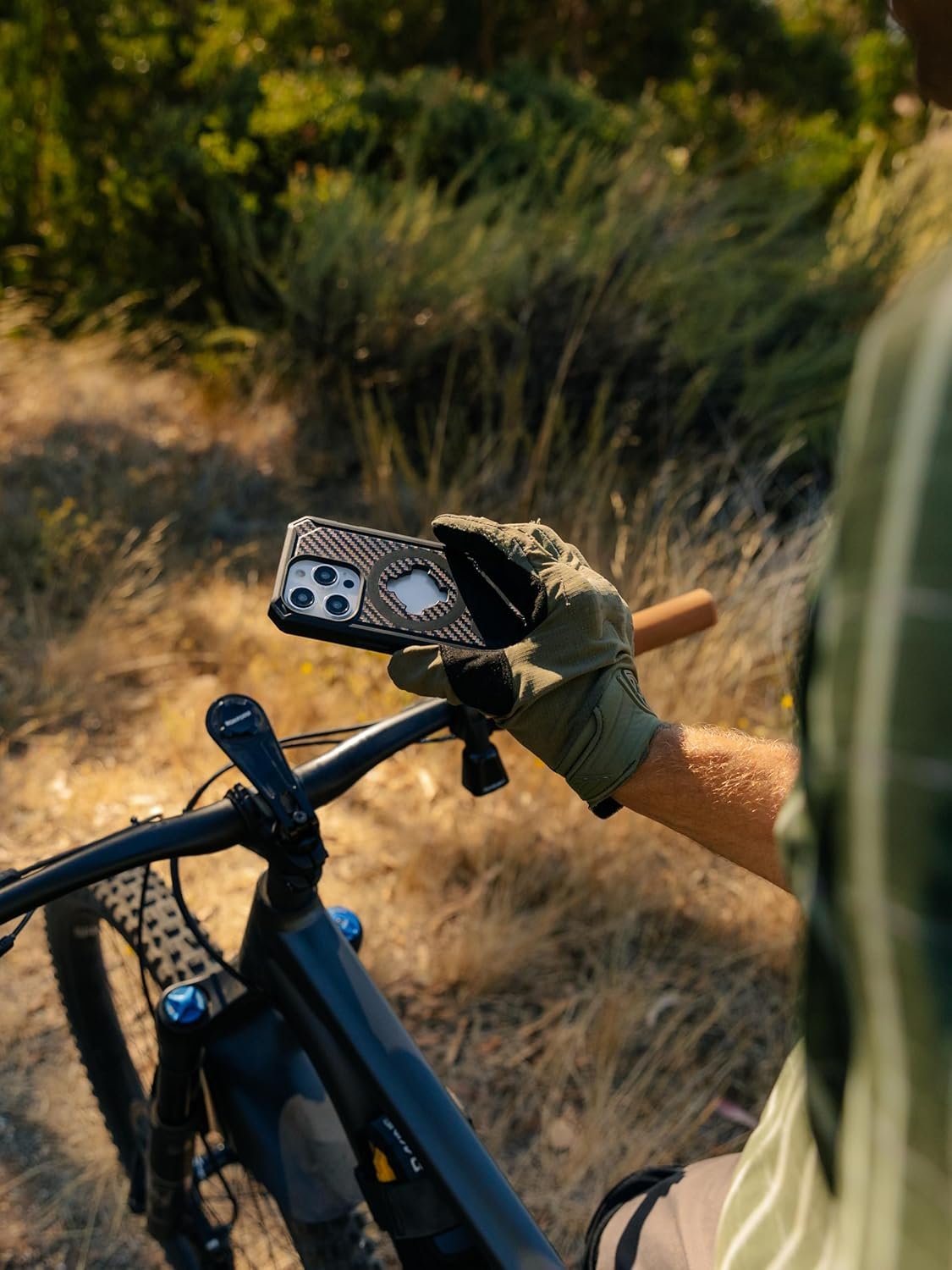 Rokform - iPhone 15 Pro Max Case, Rugged Series, Magnetic 15 Pro Max Cover with RokLock Twist Lock, Drop Tested Armor (Black) - Image 7