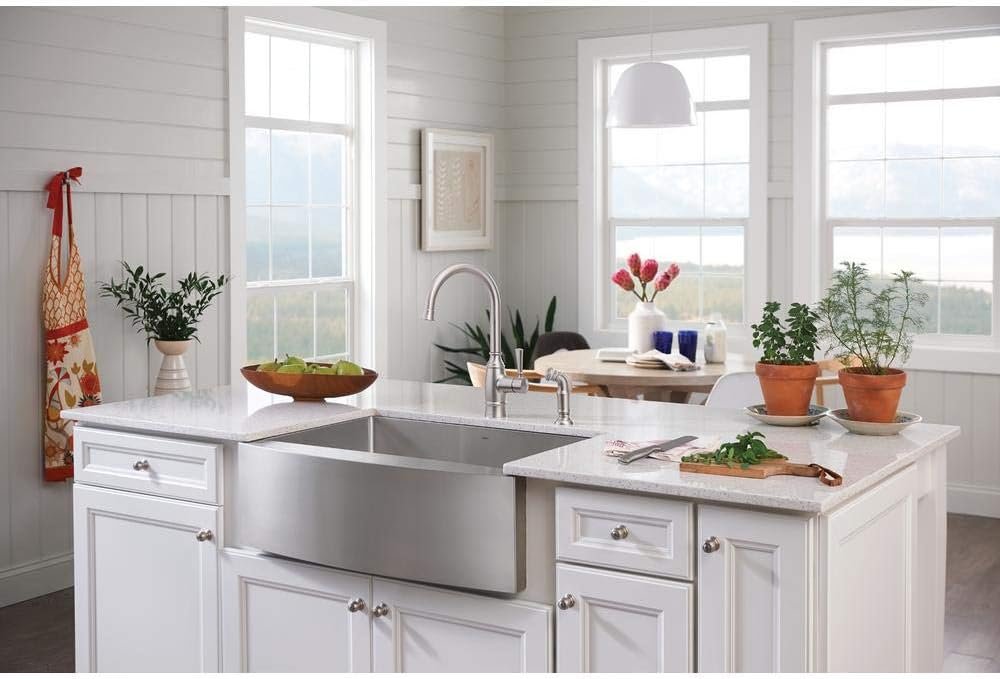 MOEN Noell Single-Handle Standard Kitchen Faucet with Side Sprayer in Spot Resist Stainless - Image 5