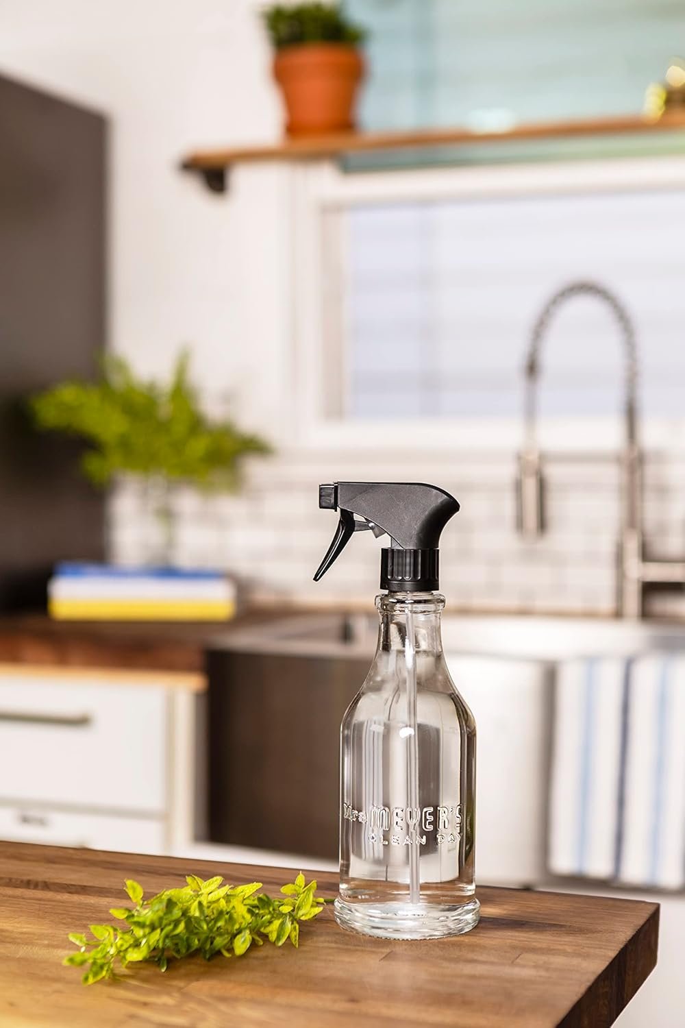 MRS. MEYER'S CLEAN DAY Multi-Surface Everyday Cleaner Concentrated Refills, 4 Concentrated Refills (2 Fl. Oz. each), Eco Friendly, Lavender Scent, Makes 64 Fl. Oz. Total - Image 9