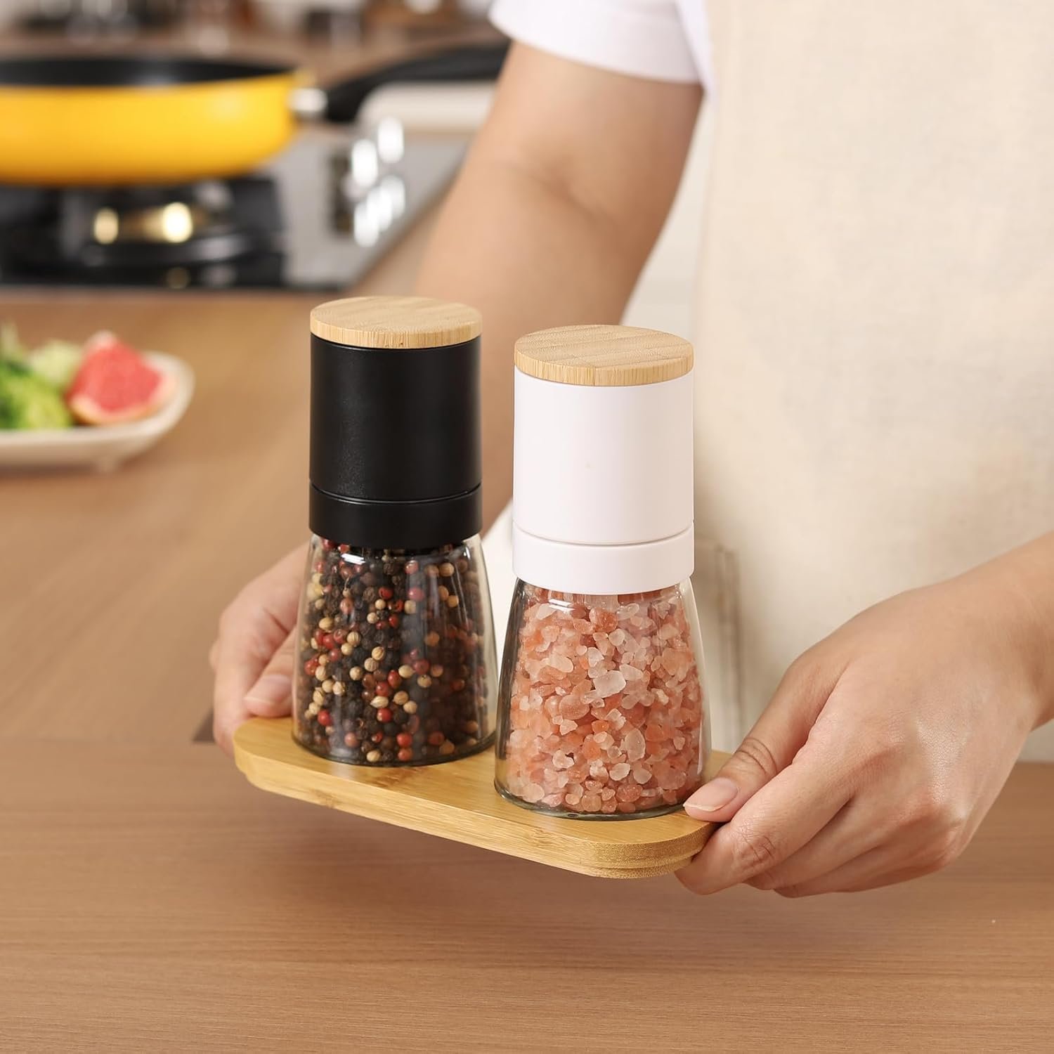 VUCCHINI Salt and Black Pepper Grinder Set - Bamboo Lid and Wood Stand Refillable Sea Salt Grinder Shaker Mills (black and white) - Image 8