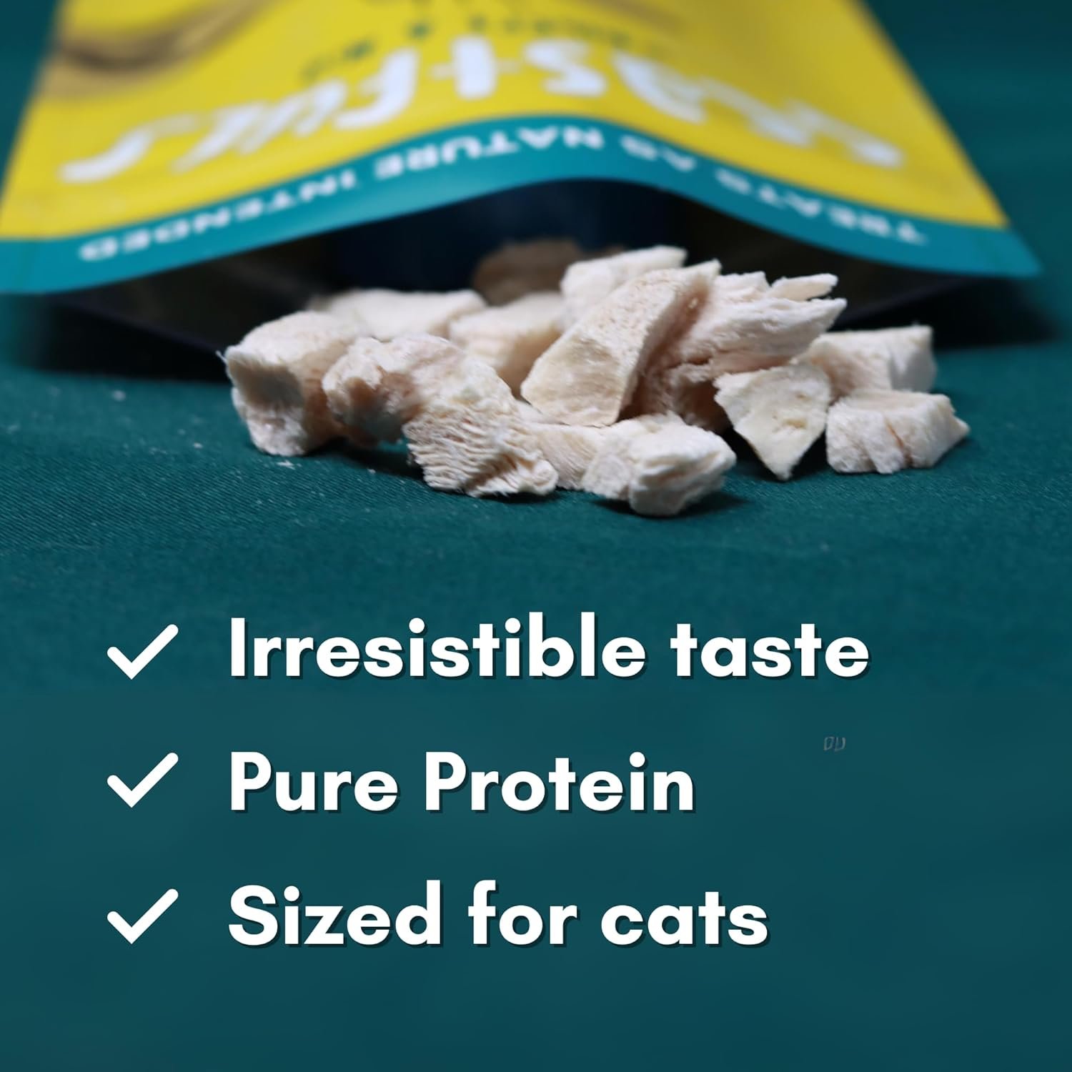 ALBERT & MIA Feastfuls Freeze Dried Cat Treats - 100% Chicken Breast, Only 1 Ingredient, Made in USA (1oz) - Image 7