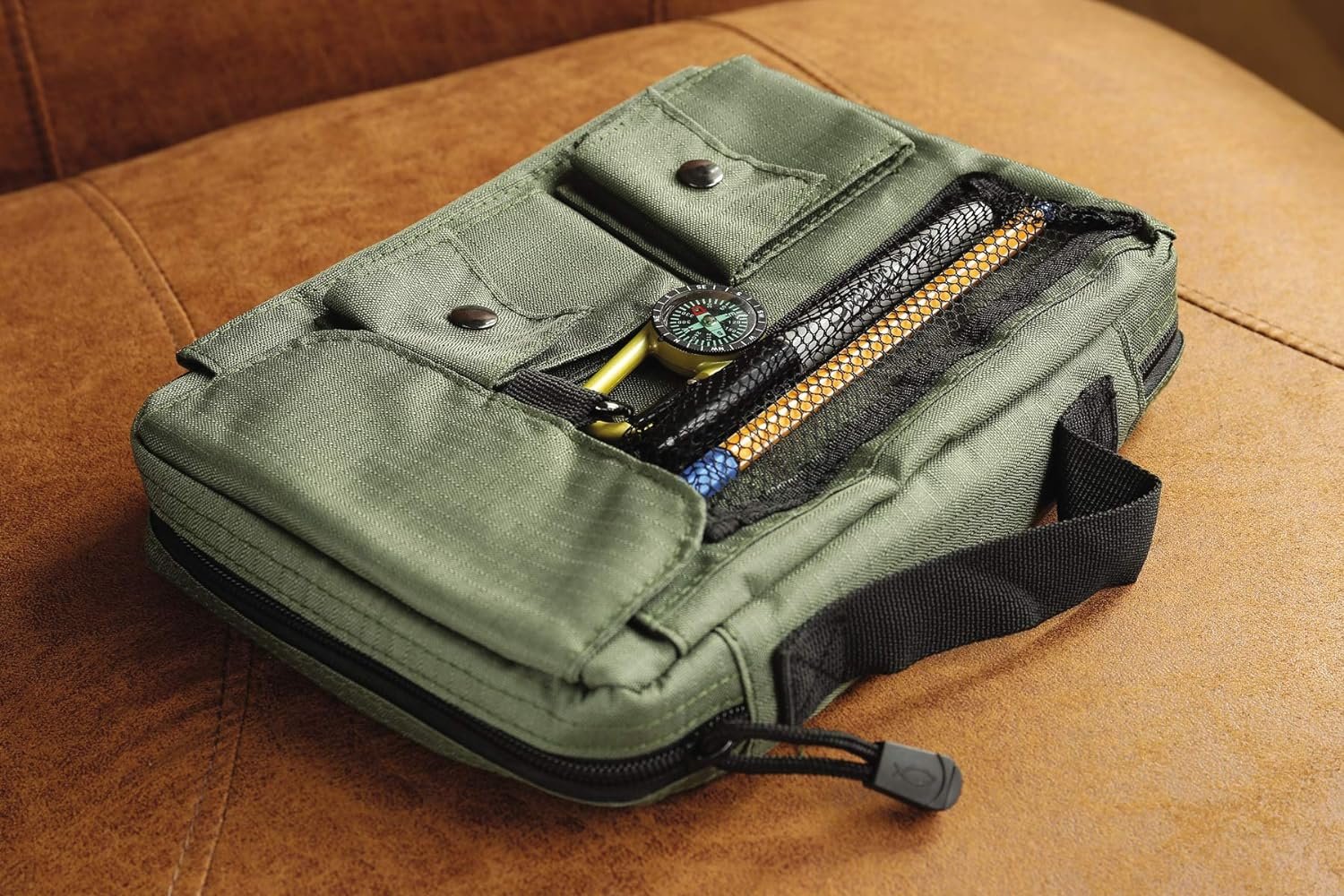Compass Bible Cover, Zippered, with Handle, Nylon, Green, Medium - Image 4