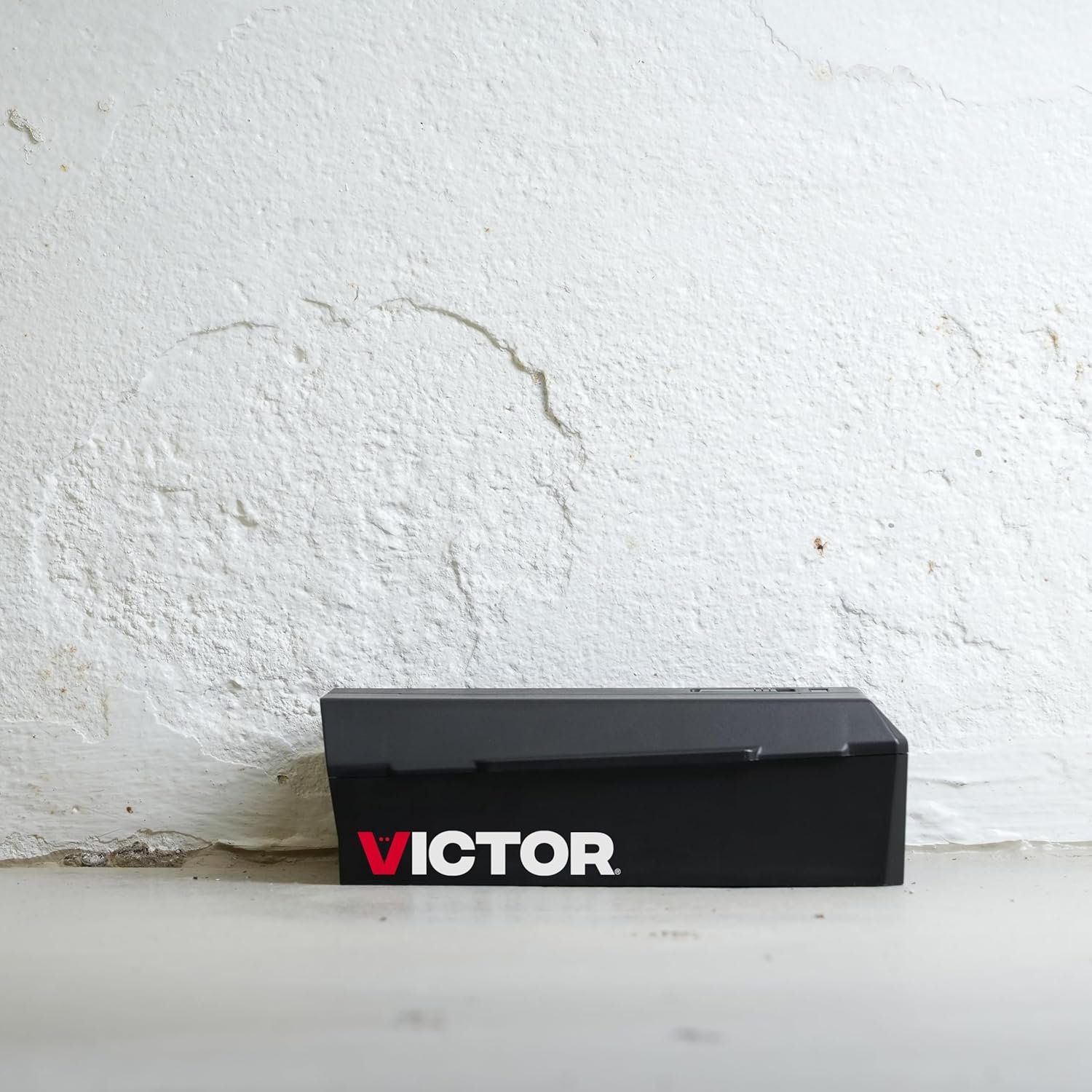 Victor M250B Indoor Electronic Humane Mouse Trap - No Touch, No See Electric Mouse Trap - Image 9