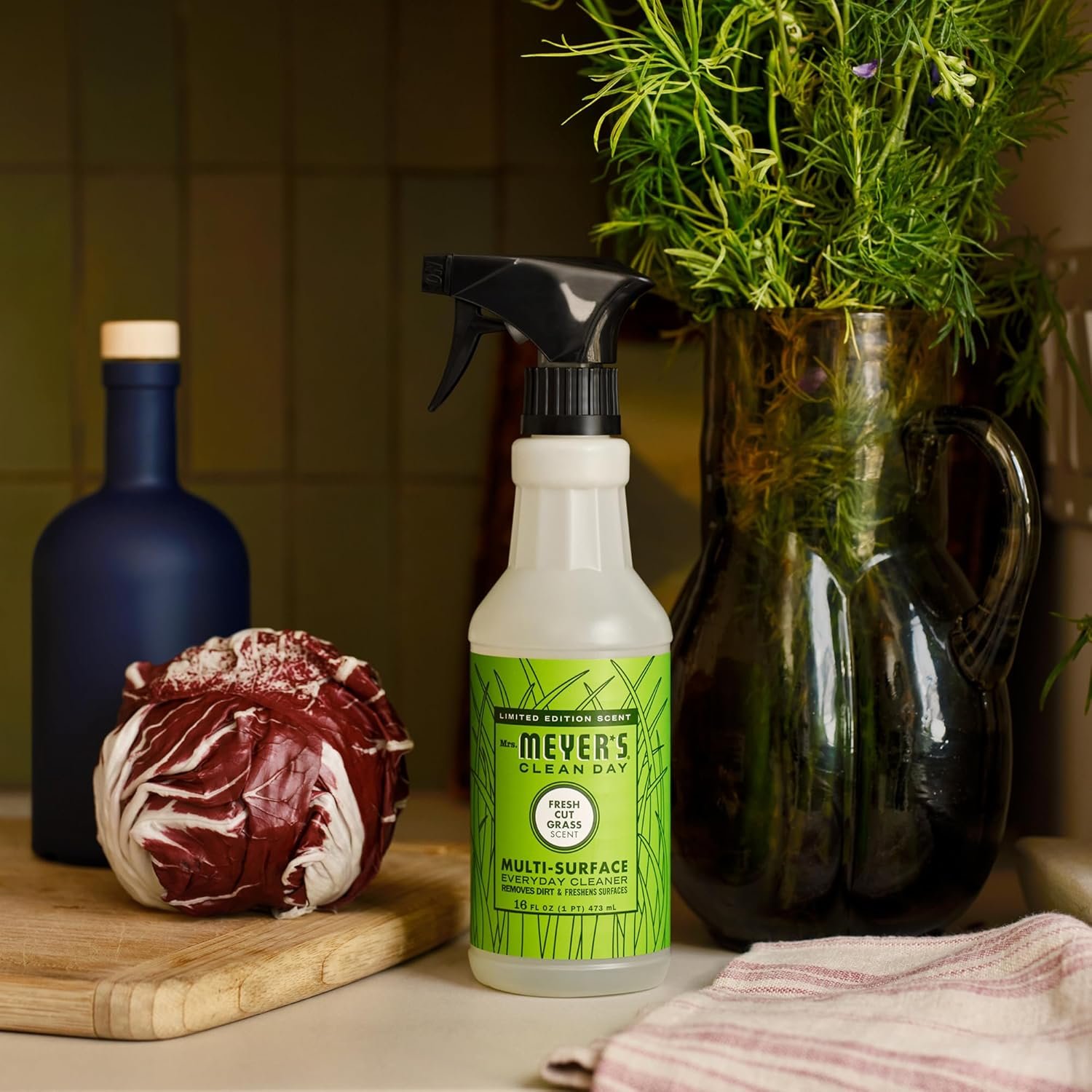 MRS. MEYER'S CLEAN DAY Multi-Surface Everyday Cleaner, Fresh Cut Grass Scent, 16 Ounce Bottle - Image 8