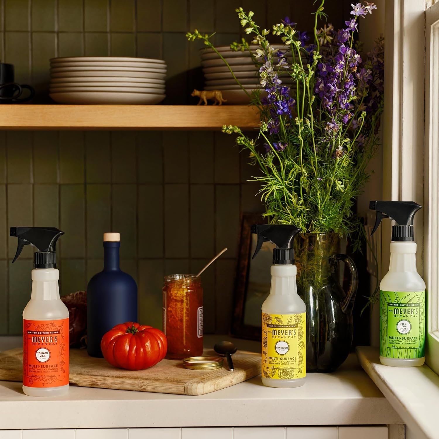 MRS. MEYER'S CLEAN DAY Multi-Surface Everyday Cleaner, Fresh Cut Grass Scent, 16 Ounce Bottle - Image 9