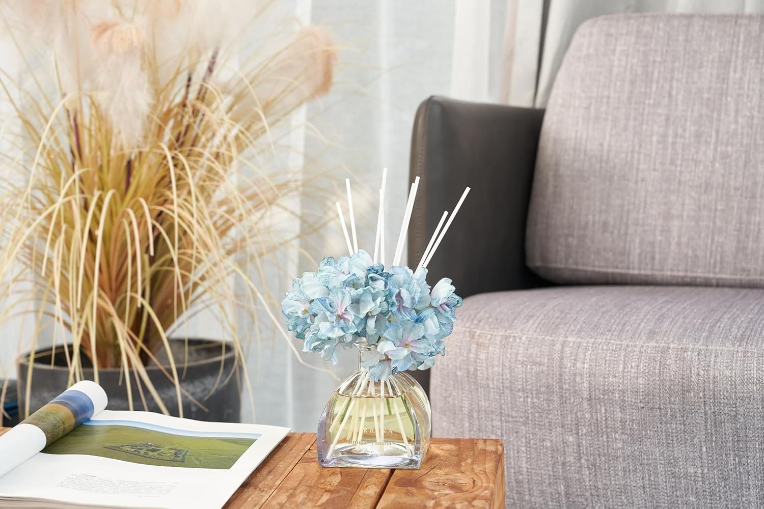 COCORRÍNA Reed Diffuser - 8.5 Oz Cashmere Vanilla Reed Diffuser with 8 Sticks for Home Bathroom Shelf Decor (Simple Luxe Collection) - Image 9