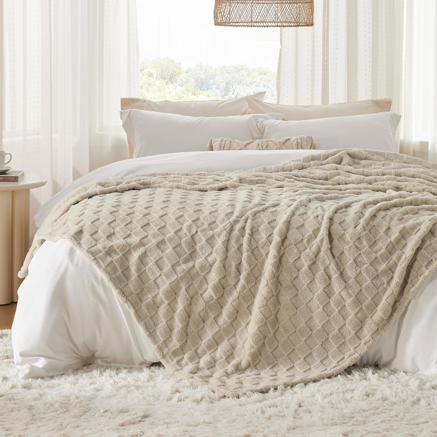 Bedsure White Fleece Throw Blanket for Couch Light Brown Fleece Blanket for Couch - Image 8