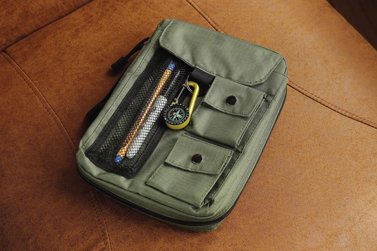 Compass Bible Cover, Zippered, with Handle, Nylon, Green, Medium - Image 7