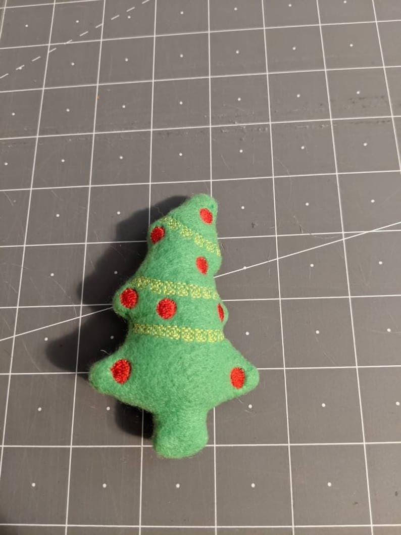 Yule Tree Christmas Winter Holiday Kawaii Mint Stuffed Fleece Hedgehog Rat Guinea Pig Degus Chinchilla Enrichment Toy Small Animal Photo Prop Cage Buddy Mint Stick Alternative - Image 4