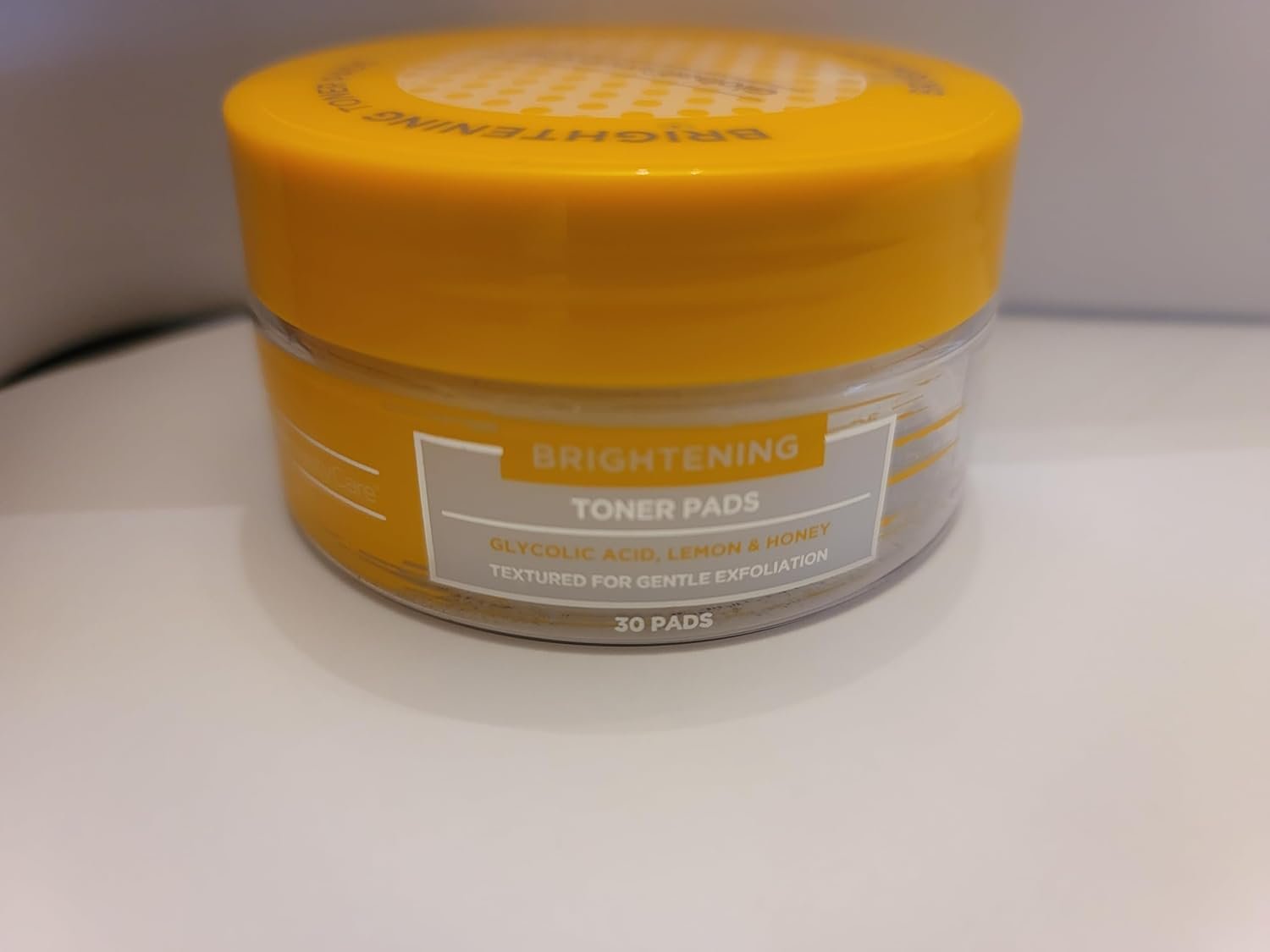 Glycolic Acid Pads, Helps Remove Buildup, Brighter Skin, with Vitamin C and Alpha Hydroxy Acids - Image 3