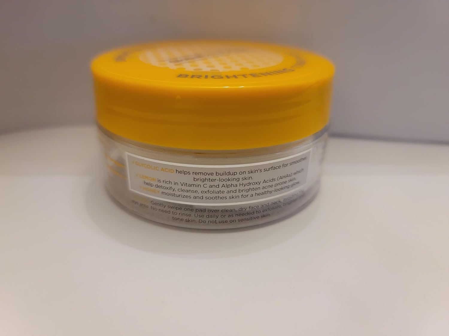 Glycolic Acid Pads, Helps Remove Buildup, Brighter Skin, with Vitamin C and Alpha Hydroxy Acids - Image 2