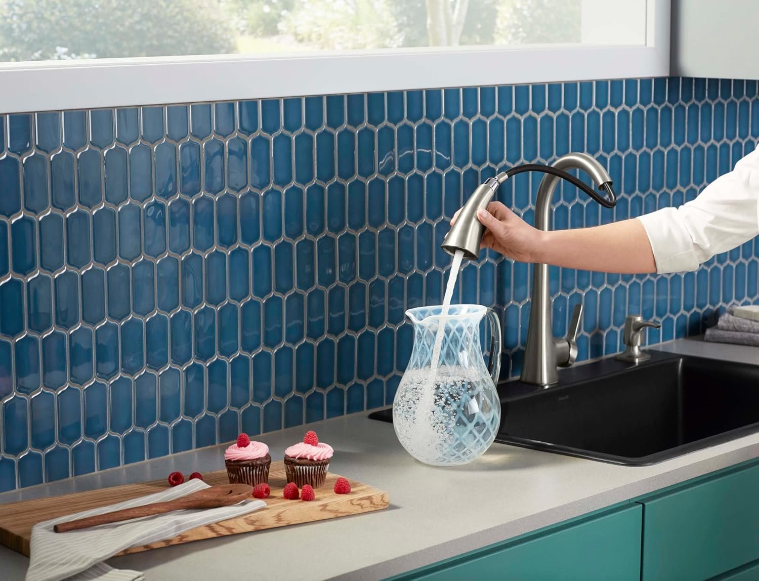 KOHLER R26281-SD-VS Maxton Touchless Pull-Down Kitchen Faucet with soap/Lotion Dispenser, Vibrant Stainless - Image 8