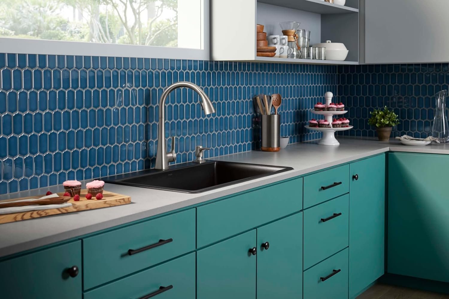 KOHLER R26281-SD-VS Maxton Touchless Pull-Down Kitchen Faucet with soap/Lotion Dispenser, Vibrant Stainless - Image 3