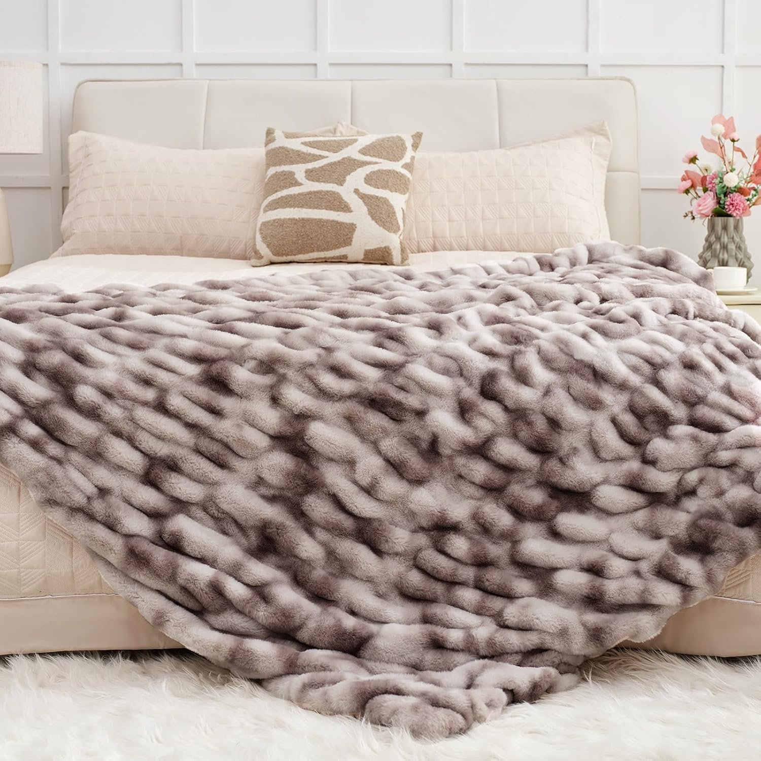 Ultra Soft Luxury Faux Fur Throw Blanket for Counch,Fuzzy Fluffy Plush Warm Cozy Elegant Wrinkled Blanket for Sofa Bedroom Living Room,(50"x60",Tie-dye Taupe) - Image 8