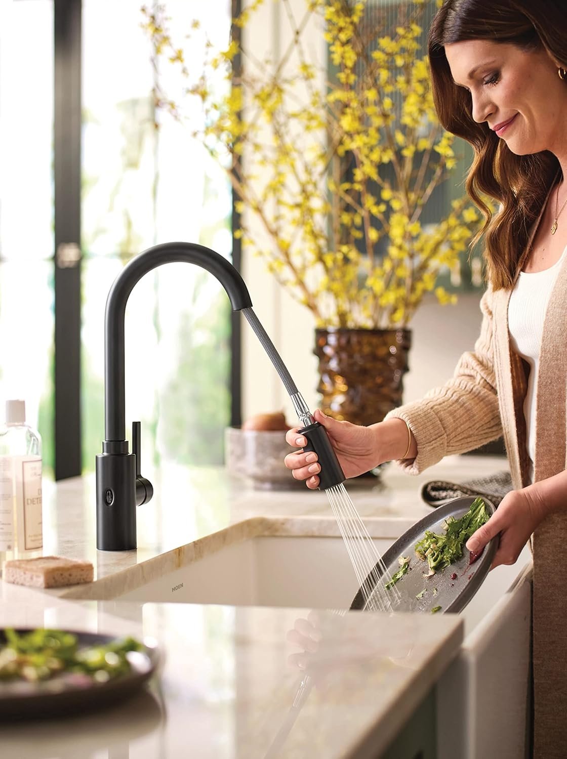 Moen 7882EWBL Genta LX Motionsense Wave Sensor Touchless One Handle High Arc Pulldown Modern Kitchen Faucet Featuring Power Clean, Matte Black - Image 8