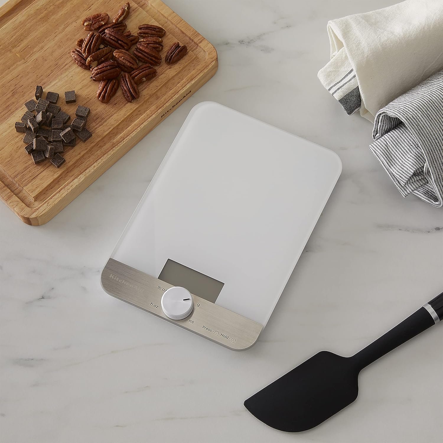 KitchenAid KQ908 Glass Surface 11 Pound Capacity Digital Kitchen and Food Scale, White - Image 4