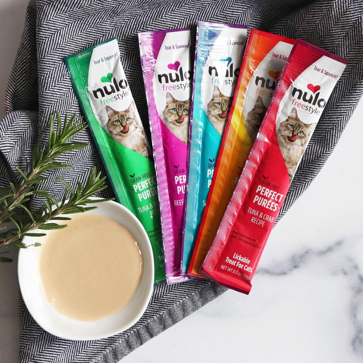 Nulo Freestyle Grain-Free Perfect Purees Premium Wet Cat Treats, Squeezable Meal Topper for Felines, High Moisture Content to Support Cat Hydration, 0.5 Ounce, 40-Count Variety Pack - Image 10