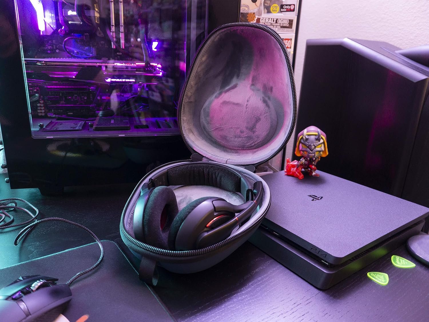 Slappa Full-Sized duro-shock xEVA HardBody Ballistic Nylon PRO Headphone Case with Ultimate Protection SL-HP-99 - Image 7