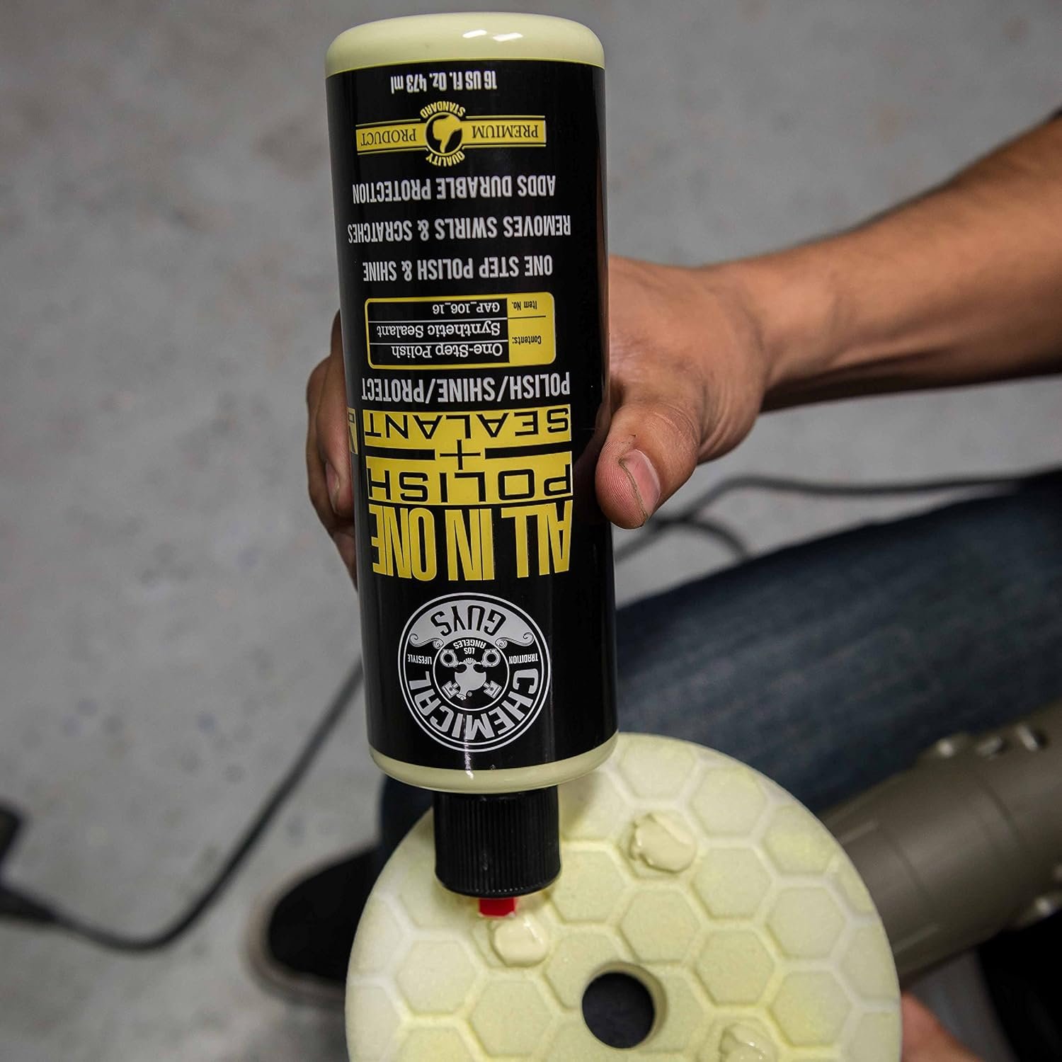 Chemical Guys Gap_106_16 All-in-One Polish + Shine + Sealant (16 oz) - Image 3